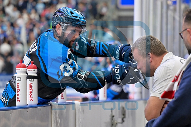 Eishockey, Herren, DEL, Saison 2025-2026, Playoffs Halbfinale, Spiel 3, ERC Ingolstadt - Grizzlys Wolfsburg, 19.09.2025