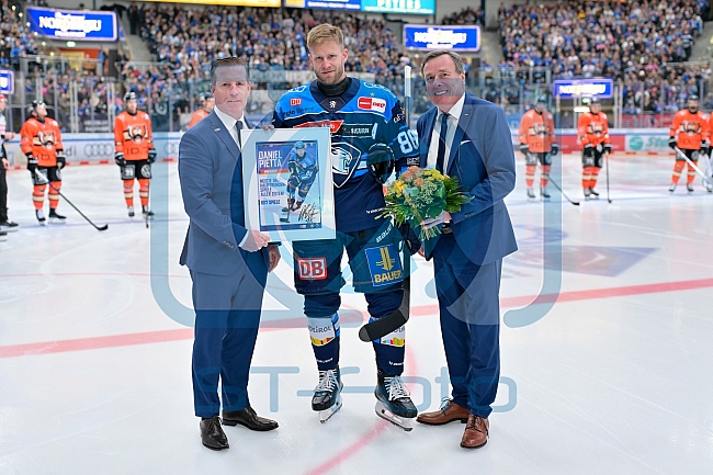 Eishockey, Herren, DEL, Saison 2025-2026, Spiel 33, ERC Ingolstadt - Grizzlys Wolfsburg, 28.12.2025