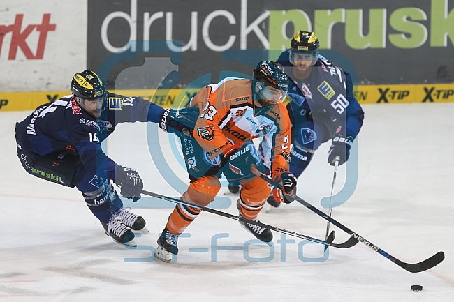 ERC Ingolstadt - Grizzlys Wolfsburg, Eishockey, DEL, Deutsche Eishockey Liga, Spieltag 12, 18.10..2015