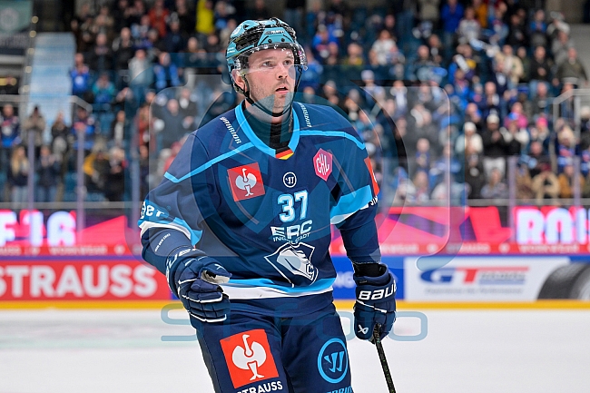 Hockey, Mens, CHL, Season 2025-2026, Regular Season, Round of 16, ERC Ingolstadt - EC Red Bull Salzburg, 12.11.2025