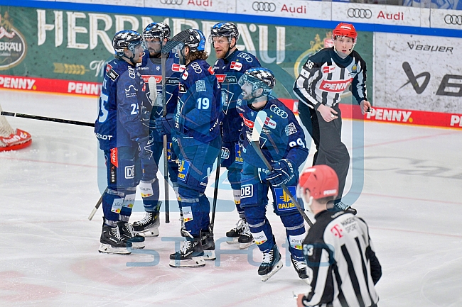 Eishockey, Herren, DEL, Saison 2024-2025, Playoffs Halbfinale, Spiel 1, ERC Ingolstadt - Kölner Haie, 02.04.2025