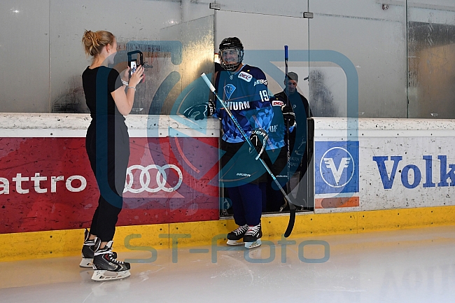 Fantraining mit Co-Trainer Tim Regan (ERC Ingolstadt), Vinschgau Cup, 24.08.2019