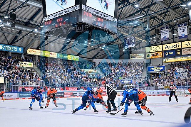 Eishockey, Herren, DEL, Saison 2025-2026, Playoffs Halbfinale, Spiel 3, ERC Ingolstadt - Grizzlys Wolfsburg, 19.09.2025