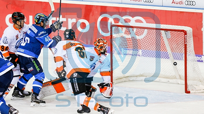 ERC Ingolstadt vs Grizzlys Wolfsburg, Eishockey, DEL, Deutsche Eishockey Liga, Spieltag 12, 13.10.2017