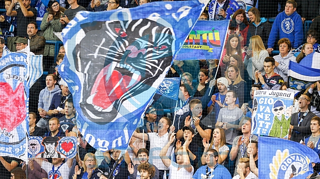 ERC Ingolstadt vs Grizzlys Wolfsburg, Eishockey, DEL, Deutsche Eishockey Liga, Spieltag 12, 13.10.2017