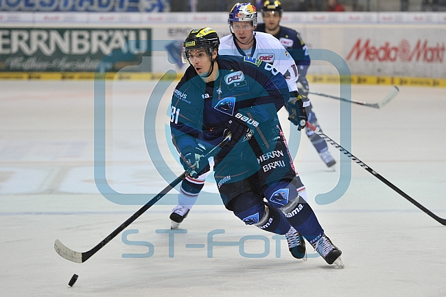 ERC Ingolstadt vs EHC Red Bull Muenchen, Eishockey, DEL, Deutsche Eishockey Liga, 04.12.2015