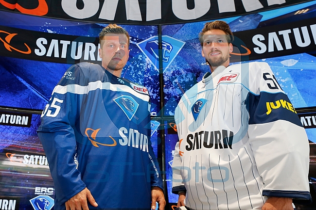 Pressekonferenz Verlaengerung und Erweiterung des Sponsoringvertrages der Media-Saturn, Trikotvorstellung für die kommende Saison 2016/2017