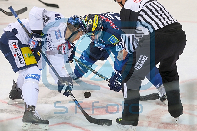 ERC Ingolstadt vs Eisbaeren Berlin, Eishockey, DEL, Deutsche Eishockey Liga, Spieltag 21, 27.11.2015
