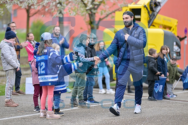 Eishockey, Herren, DEL, Saison 2022-2023, Playoff-Finale - Spiel 1, ERC Ingolstadt - Abfahrt vor Finalspiel 1, 14.04.2023