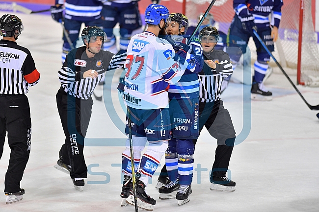 ERC Ingolstadt vs Adler Mannheim, Eishockey, DEL, Deutsche Eishockey Liga, Spieltag 19, 18.11.2018
