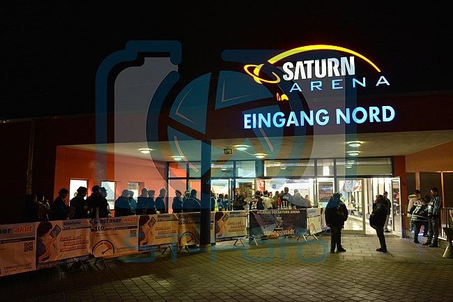 ERC Ingolstadt vs EHC Red Bull Muenchen, Eishockey, DEL, Deutsche Eishockey Liga, 04.12.2015