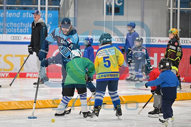 Eishockey, Herren, DEL, Saison 2022-2023, ERC Ingolstadt - Kids On Ice Day, 19.11.2022