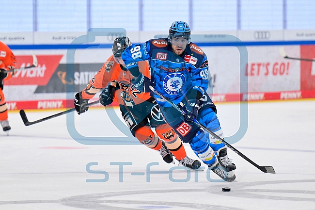 Eishockey, Herren, DEL, Saison 2025-2026, Playoffs Halbfinale, Spiel 3, ERC Ingolstadt - Grizzlys Wolfsburg, 19.09.2025