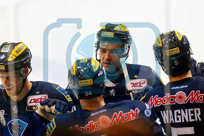 ERC Ingolstadt  - Grizzlys Wolfsburg, Eishockey, DEL, Deutsche Eishockey Liga, Spieltag 42, 31.01.2016