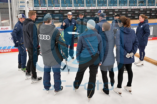 Eishockey, Herren, DEL, Saison 2022-2023, ERC Ingolstadt - Kids On Ice Day, 19.11.2022