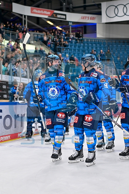 Eishockey, Herren, DEL, Saison 2025-2026, Spiel 21, ERC Ingolstadt - Pinguins Bremerhaven, 23.11.2025