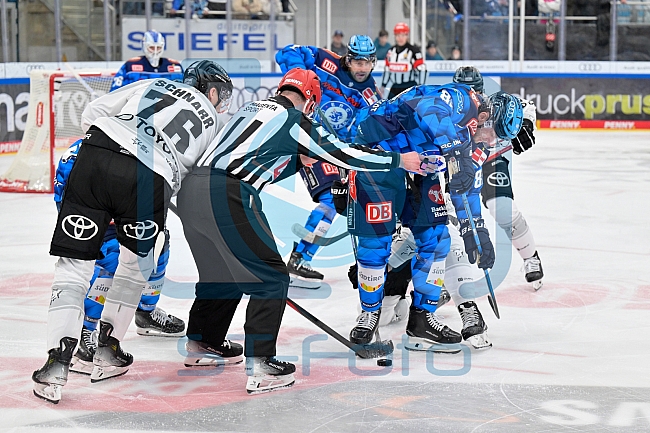 Eishockey, Herren, DEL, Saison 2025-2026, Spiel 16, ERC Ingolstadt - Kölner Haie, 31.10.2025