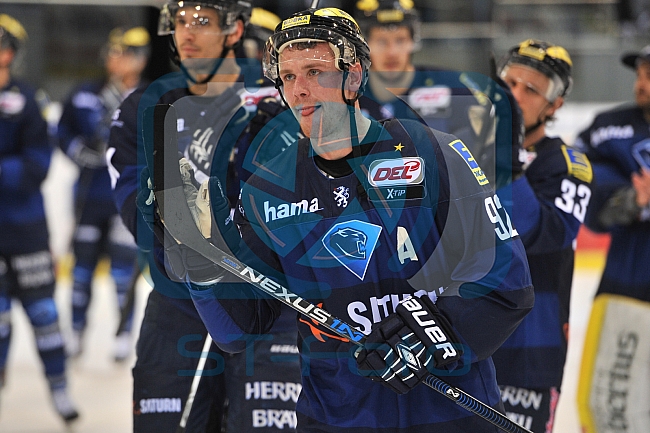 ERC Ingolstadt vs EHC Red Bull Muenchen, Eishockey, DEL, Deutsche Eishockey Liga, 04.12.2015