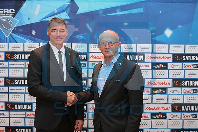 Erste Bilder des neuen Chef-Trainers Kurt Kleinendorst