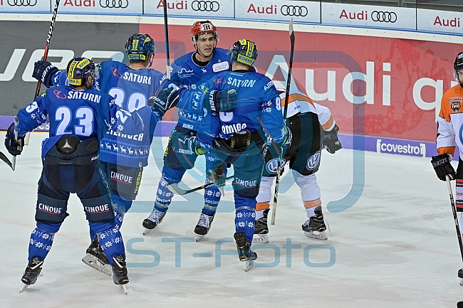 ERC Ingolstadt gegen Grizzlys Wolfsburg Pinguine am 21.12.2018, Spieltag 30