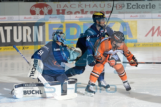 ERC Ingolstadt vs Grizzlys Wolfsburg, Eishockey, DEL, Deutsche Eishockey Liga, 18.10.2015