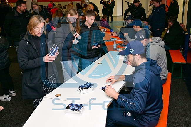 Eishockey, Herren, DEL, Saison 2022-2023, ERC Ingolstadt - Kids On Ice Day, 19.11.2022