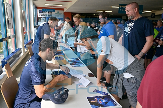 Eishockey, Herren, DEL, Saison 2023-2024, ERC Ingolstadt - Dauerkartenübergabe, 13.08.2023