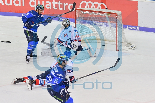 ERC Ingolstadt - Adler Mannheim, Eishockey, DEL, Deutsche Eishockey Liga, Playoffs, Viertelfinale, Spiel 3, 18.03.2018