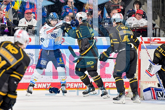Eishockey, Herren, DEL, Saison 2024-2025, Playoffs Viertelfinale, Spiel 6, Nürnberg Ice Tigers - ERC Ingolstadt, 28.03.2025