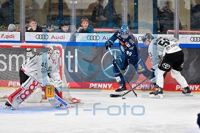 Eishockey, Herren, DEL, Saison 2024-2025, Playoffs Halbfinale, Spiel 1, ERC Ingolstadt - Kölner Haie, 02.04.2025