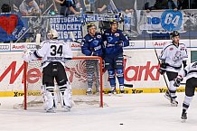 ERC Ingolstadt vs Thomas Sabo Ice Tigers, Eishockey, DEL, Deutsche Eishockey Liga, Spieltag 32, 30.12.2015 Foto: Oliver Strisch / st-foto.de