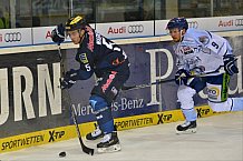 ERC Ingolstadt vs Straubing Tigers, Eishockey, DEL, Deutsche Eishockey Liga, 04.10.2015