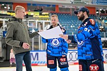 Eishockey, Herren, DEL, Saison 2025-2026, Spiel 21, ERC Ingolstadt - Pinguins Bremerhaven, 23.11.2025