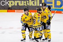 ERC Ingolstadt - Krefeld Pinguine, Eishockey, DEL, Deutsche Eishockey Liga, Spieltag 15, 22.10.2017, Foto: OLIVER STRISCH / st-foto.de