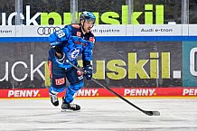 Eishockey, Herren, DEL, Saison 2025-2026, Spiel 21, ERC Ingolstadt - Pinguins Bremerhaven, 23.11.2025