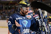 ERC Ingolstadt vs Grizzlys Wolfsburg, Eishockey, DEL, Deutsche Eishockey Liga, 18.10.2015
