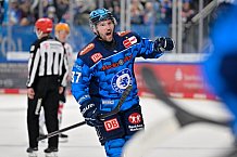 Eishockey, Herren, DEL, Saison 2025-2026, Spiel 21, ERC Ingolstadt - Pinguins Bremerhaven, 23.11.2025