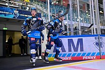 Eishockey, Herren, DEL, Saison 2025-2026, Spiel 11, ERC Ingolstadt - Nürnberg Ice Tigers, 17.10.2025