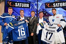 Pressekonferenz Verlaengerung und Erweiterung des Sponsoringvertrages der Media-Saturn, Trikotvorstellung für die kommende Saison 2016/2017