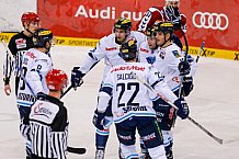 ERC Ingolstadt vs Hamburg Freezers, Eishockey, DEL, Deutsche Eishockey Liga, Spieltag 43, 05.02.2016, Foto: Oliver STRISCH