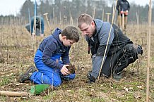 Eishockey, Herren, DEL, Saison 2023-2024, ERC Ingolstadt - Baumpflanzaktion, 02.03.2024