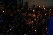 ERC Ingolstadt vs Thomas Sabo Ice Tigers, Eishockey, DEL, Deutsche Eishockey Liga, Spieltag 32, 30.12.2015 Foto: Oliver Strisch / st-foto.de