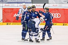 ERC Ingolstadt vs Hamburg Freezers, Eishockey, DEL, Deutsche Eishockey Liga, Spieltag 36, 10.01.2016, Foto: st-foto.de / Oliver STRISCH

