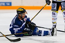 ERC Ingolstadt - Krefeld Pinguine, Eishockey, DEL, Deutsche Eishockey Liga, Spieltag 5, 30.09.2016, Foto: st-foto.de / STRISCH OLIVER