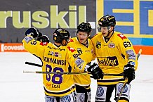 ERC Ingolstadt - Krefeld Pinguine, Eishockey, DEL, Deutsche Eishockey Liga, Spieltag 15, 22.10.2017, Foto: OLIVER STRISCH / st-foto.de