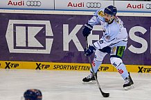 ERC Ingolstadt - Straubing Tigers, Eishockey, DEL, Deutsche Eishockey Liga, Spieltag 29, 22.12.2015, Foto: Oliver Strisch/st-foto.de

