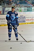 ERC Ingolstadt vs EHC Red Bull Muenchen, Eishockey, DEL, Deutsche Eishockey Liga, 04.12.2015