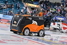 Eishockey, Herren, DEL, Saison 2025-2026, Spiel 21, ERC Ingolstadt - Pinguins Bremerhaven, 23.11.2025