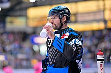 Eishockey, Herren, DEL, Saison 2025-2026, Spiel 21, ERC Ingolstadt - Pinguins Bremerhaven, 23.11.2025
