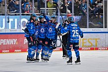 Eishockey, Herren, DEL, Saison 2025-2026, Spiel 26, ERC Ingolstadt - Schwenninger Wild Wings, 07.12.2025